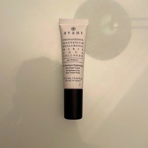 Avant Pro-Radiance Brightening Eye Final touch
